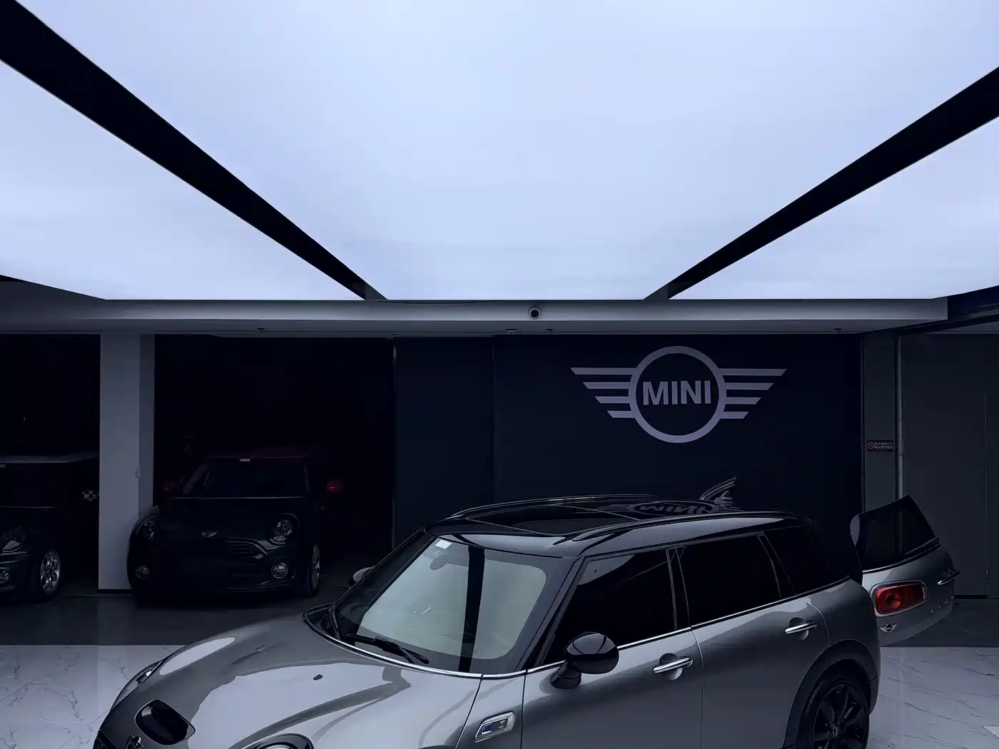 MINI CLUBMAN 2016 Facelift 2.0T COOPER S Geek Edition фото 4
