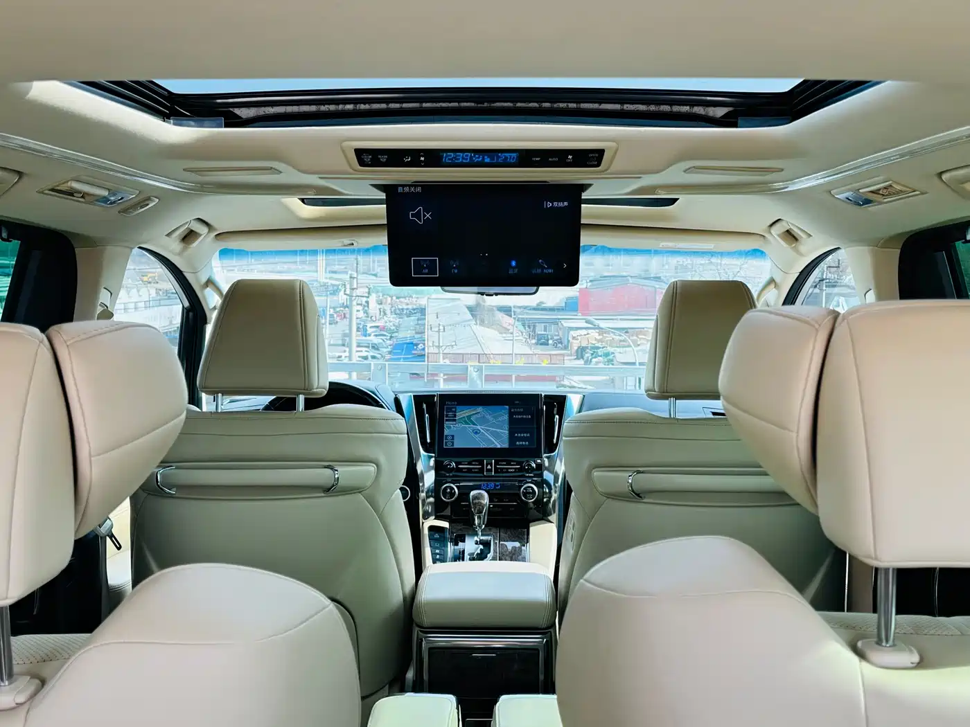 Toyota Alphard 2021 Hybrid 2.5L Premium фото 38