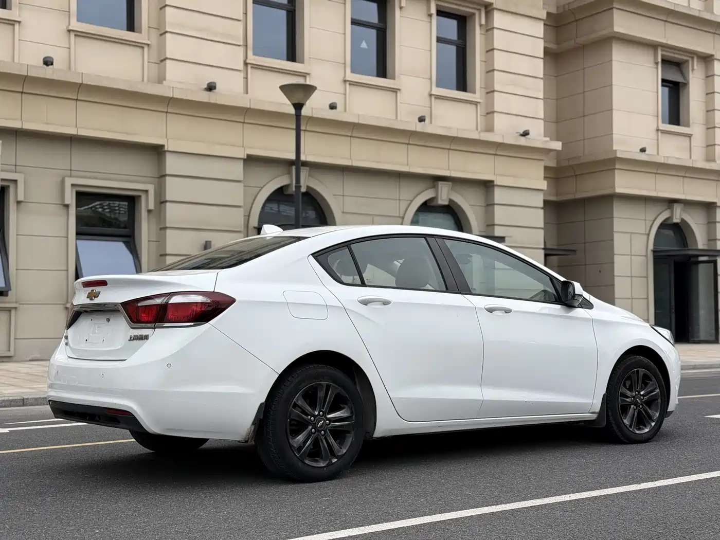 Chevrolet Cruze 2015 1.4T DCG Luxury Edition фото 4