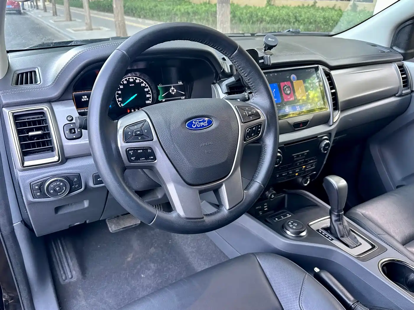 Ford Everest 2016 2016 2.0T Gasoline Automatic 4WD Luxury Edition