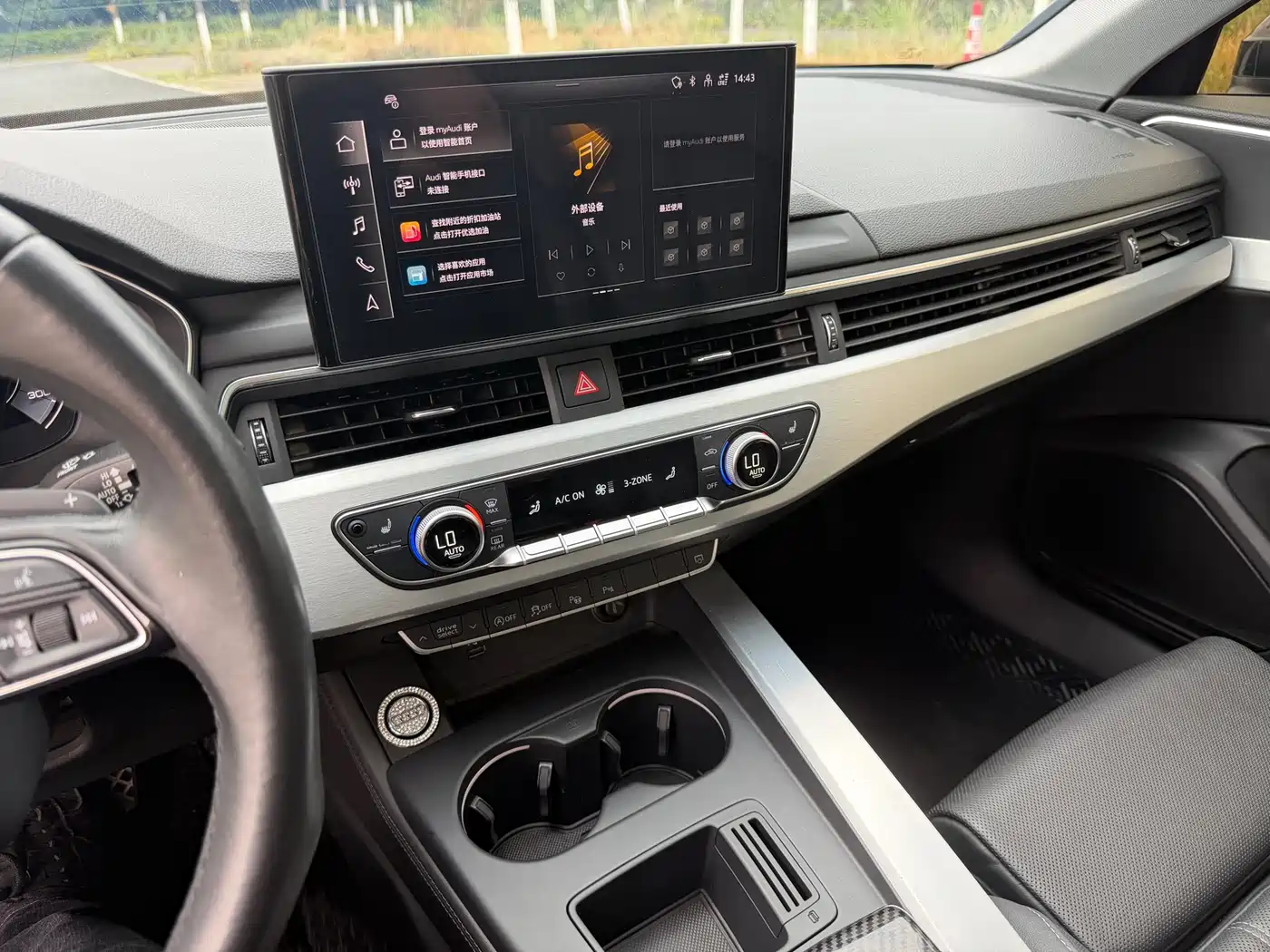 Audi A4L 2022 40 TFSI Luxury Dynamic фото 16