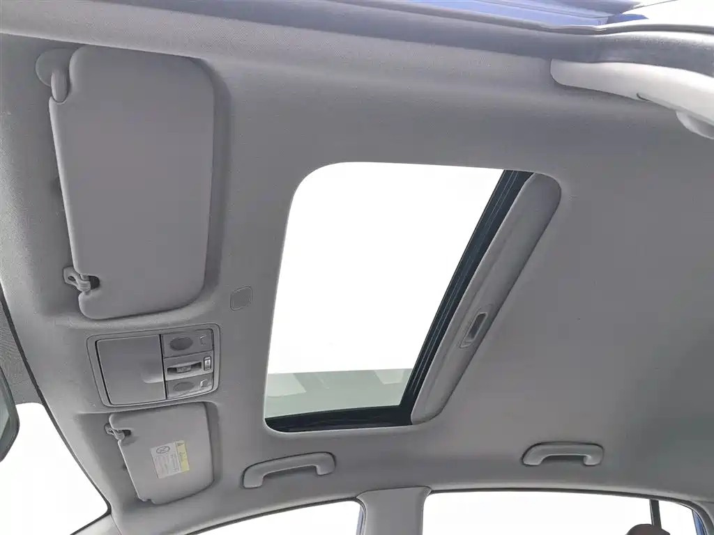 Kia KX CROSS 2019 1.6L Automatic Smart Sunroof Edition China VI фото 14