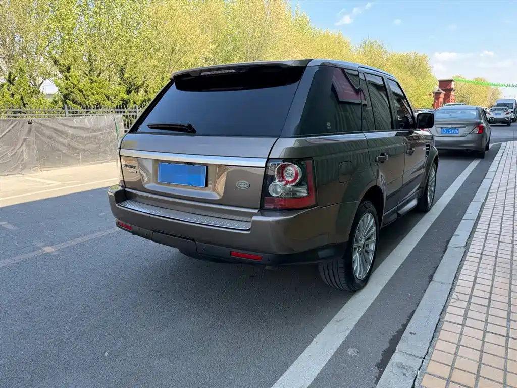 Land Rover Range Rover Sport 2013 3.0 TDV6 Diesel фото 13