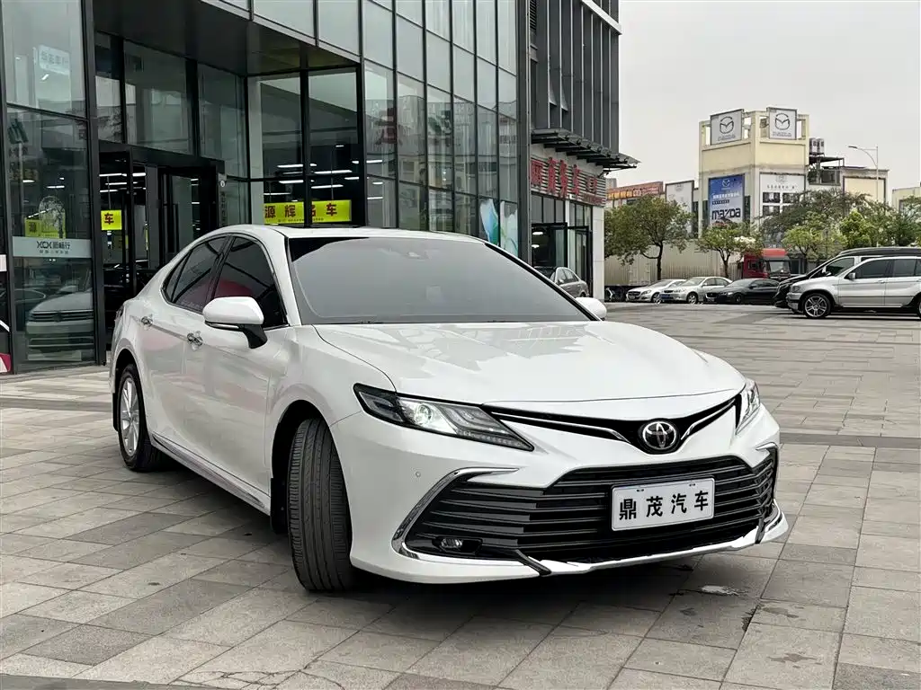 Toyota Camry 2023 2.0G Luxury Edition фото 6