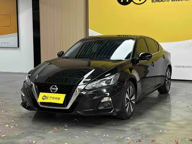 Nissan Teana 2.0L XL, Комфорт