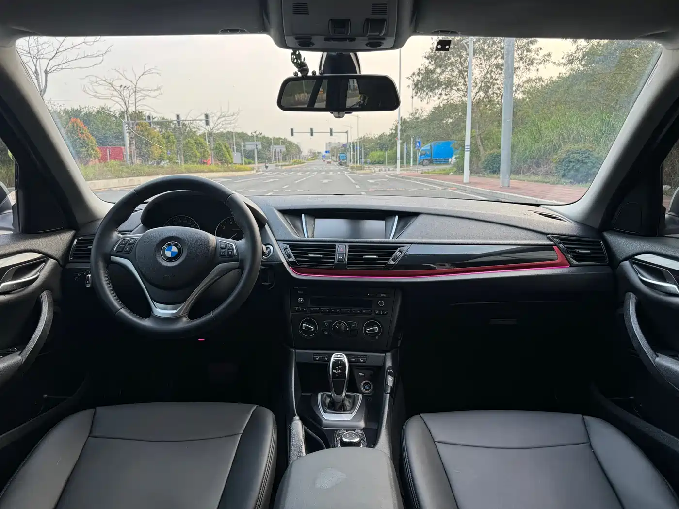 BMW X1 2015 Model sDrive18i Fashion Advanced Edition фото 4