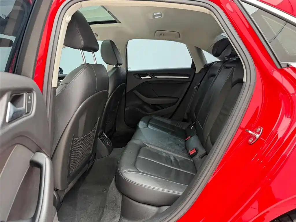 Audi A3 2015 Limousine 40 TFSI Automatic Comfort фото 17