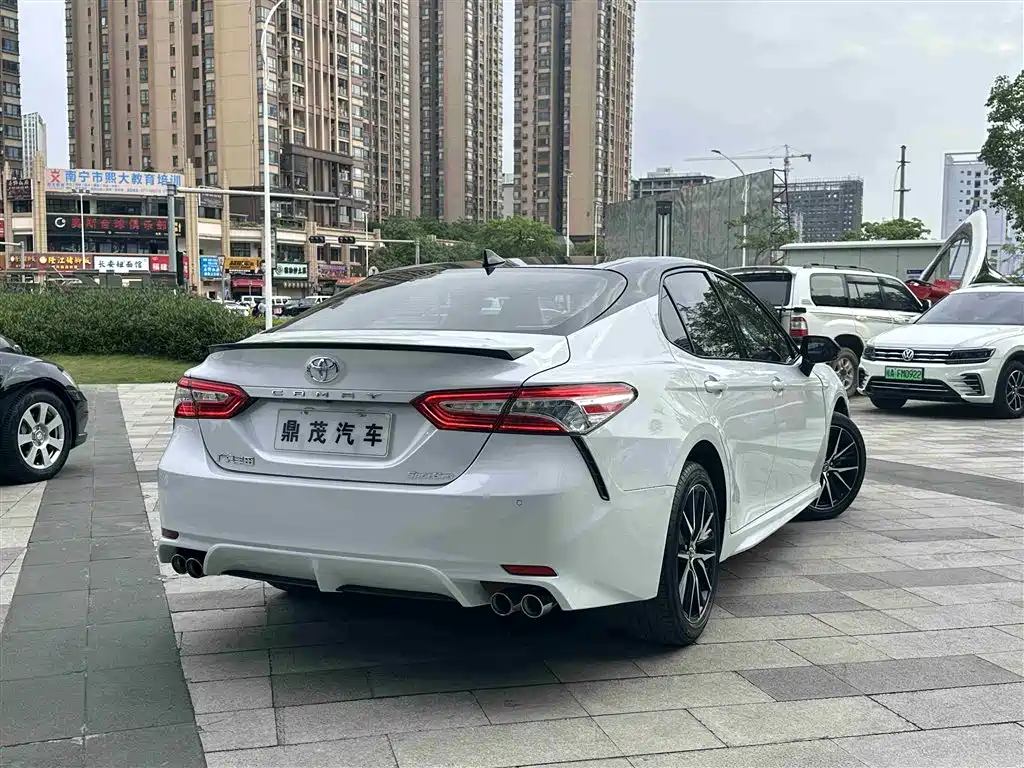 Toyota Camry 2021 2.0S Sporty Edition фото 8