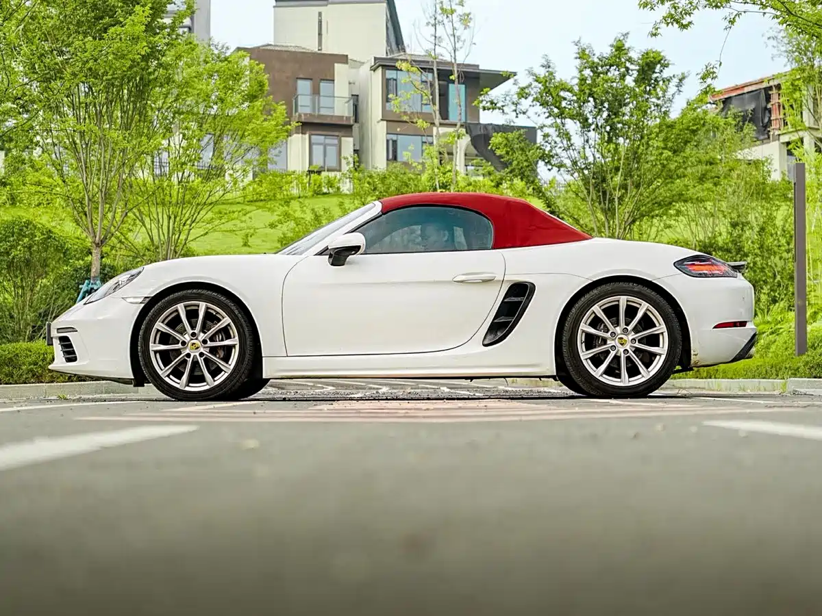 Porsche 718 2022 Boxster 2.0T фото 8