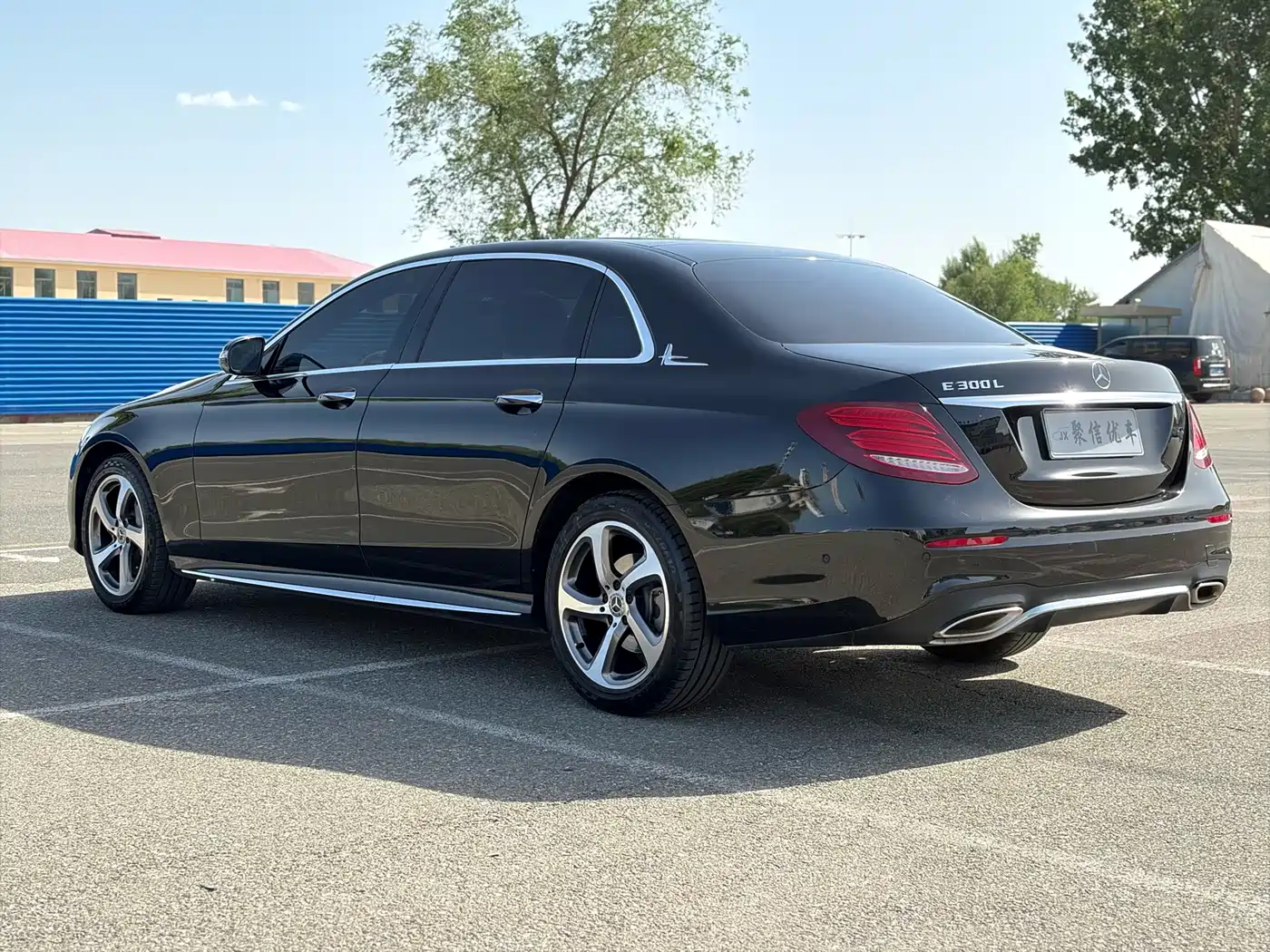 Mercedes-Benz E-Class 2018 E 300 L Sport Fashion фото 17