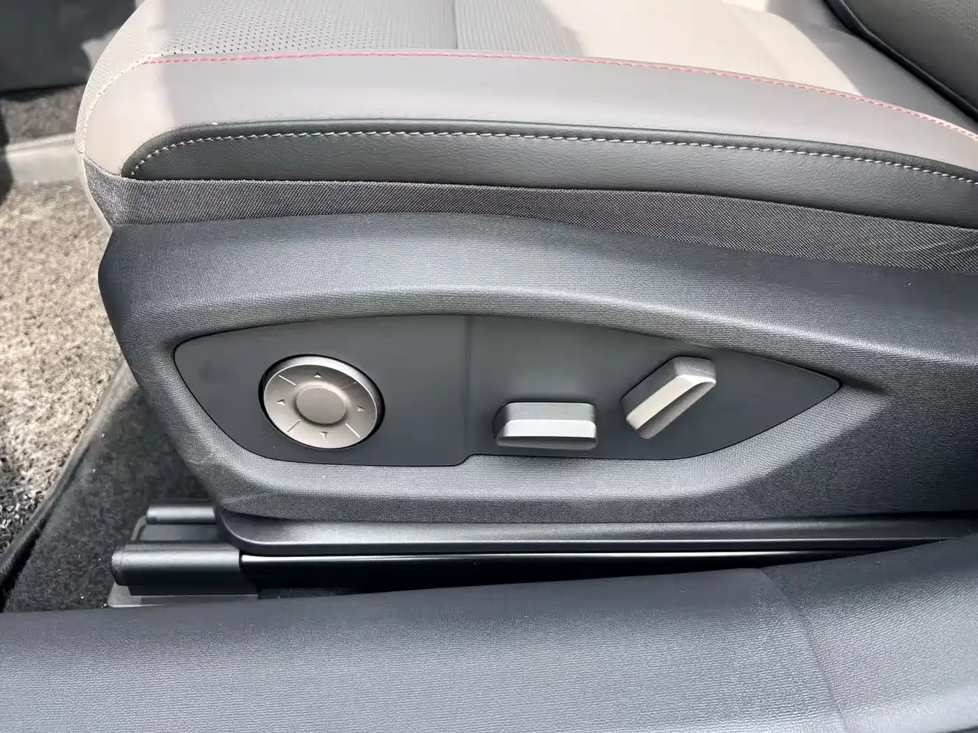 Hongqi EH7 2025 2025 600 Smart Selection Edition