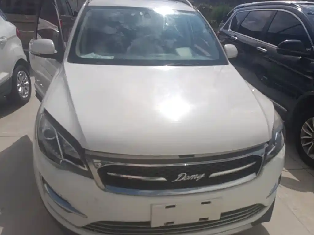 Zotye Damai X5 2017 2017 Value Edition 1.6L Manual Fashion