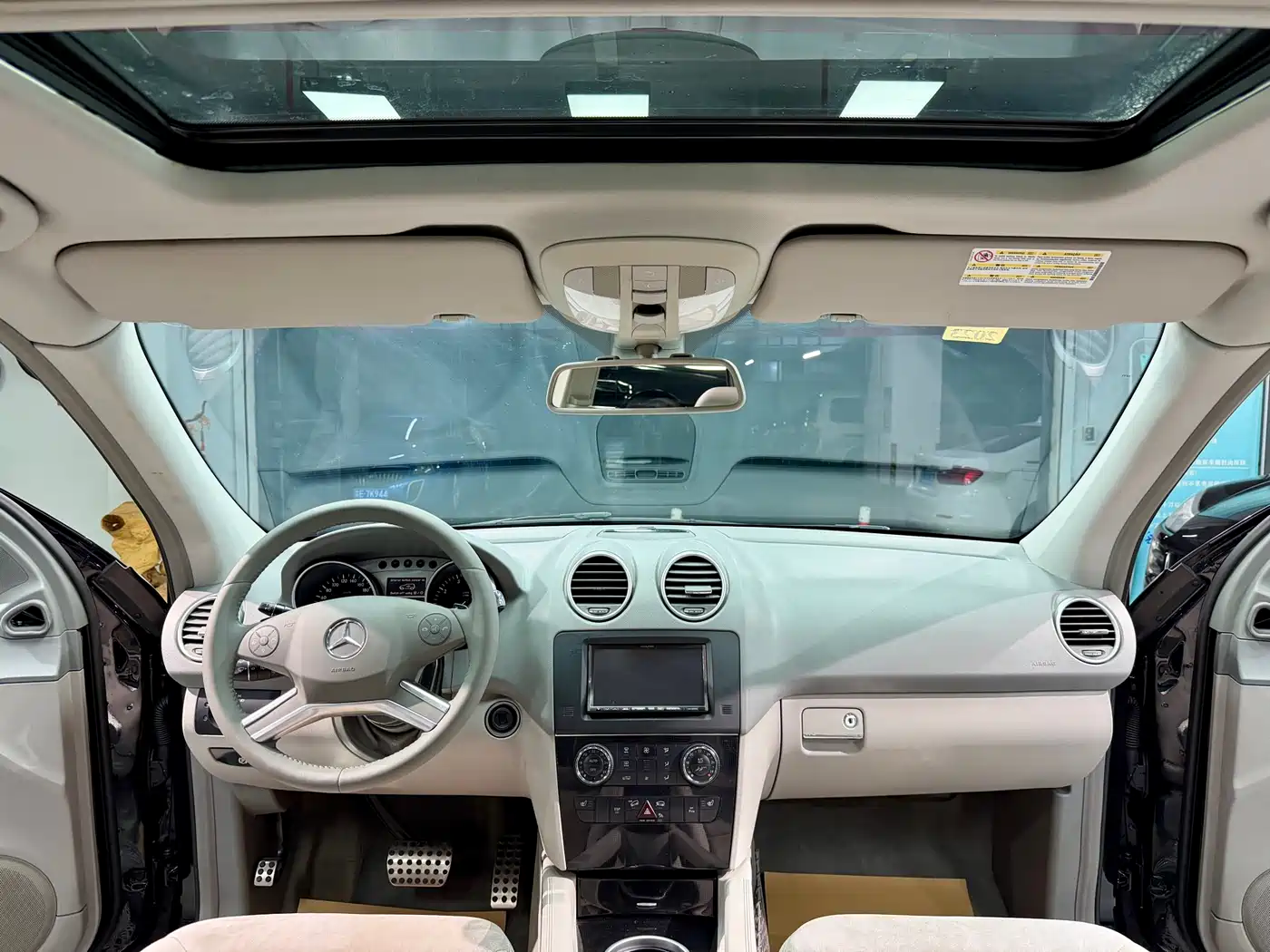 Mercedes-Benz M-Class 2010 ML 300 4MATIC фото 13