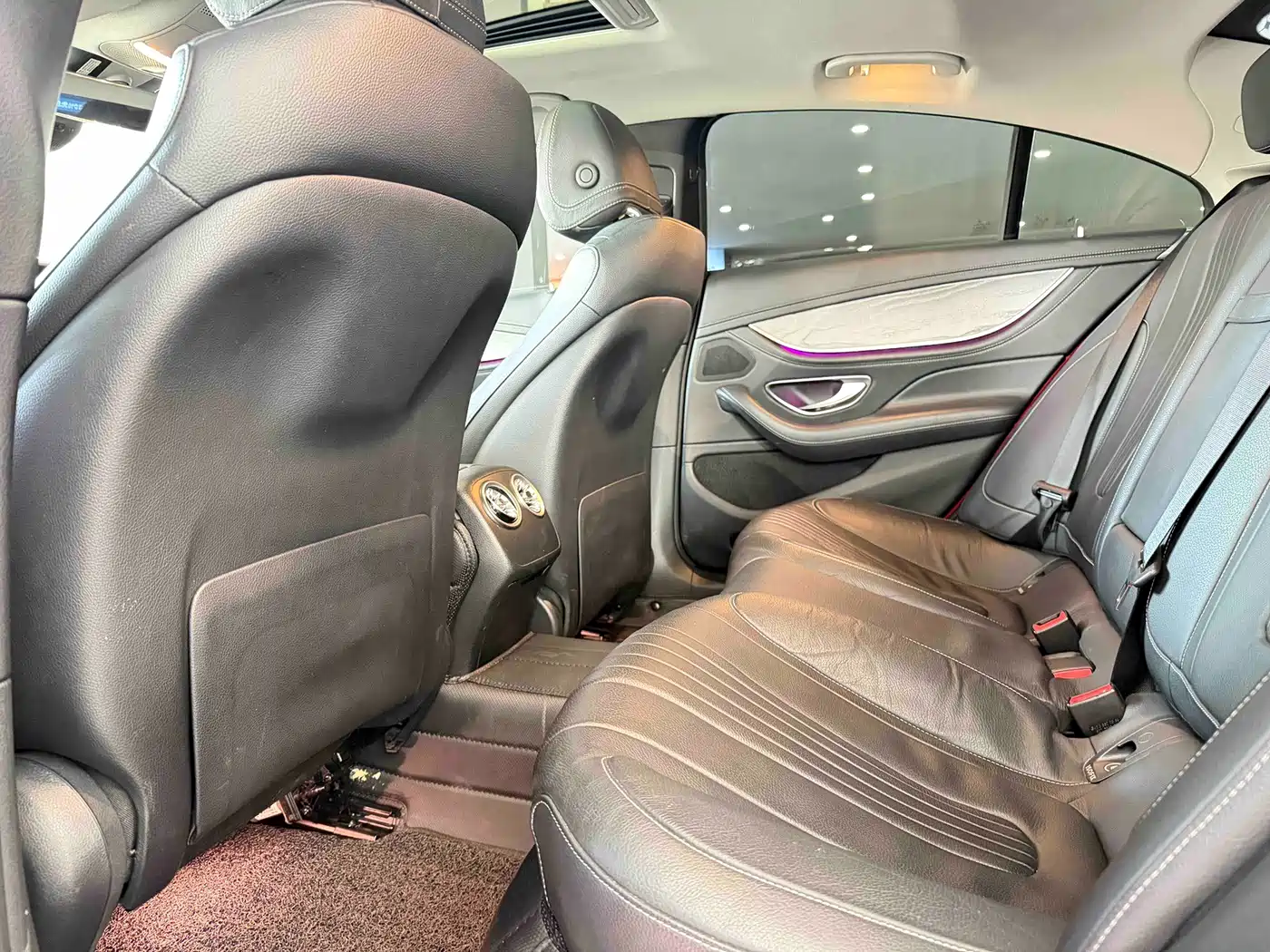 Mercedes-Benz CLS 2018 CLS 300 Dynamic фото 6