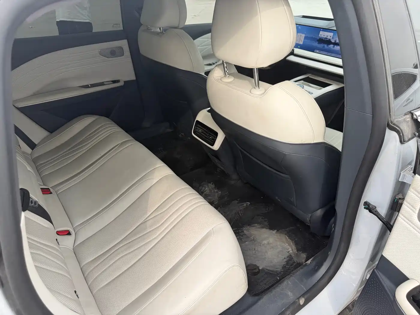 GEELY GALAXY GALAXY E8