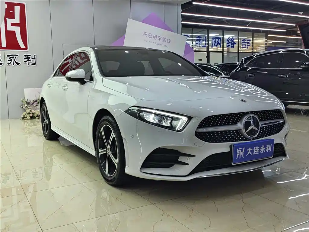 Mercedes-Benz A-Class 2022 Facelift III A 200 L Sport Sedan Fashion фото 3