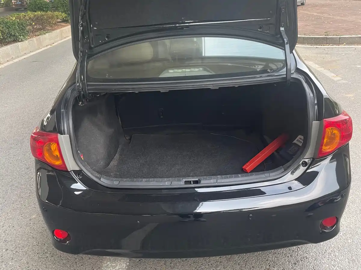 Toyota Corolla 2009 1.8L Automatic GLX-i Special Anniversary Edition фото 15