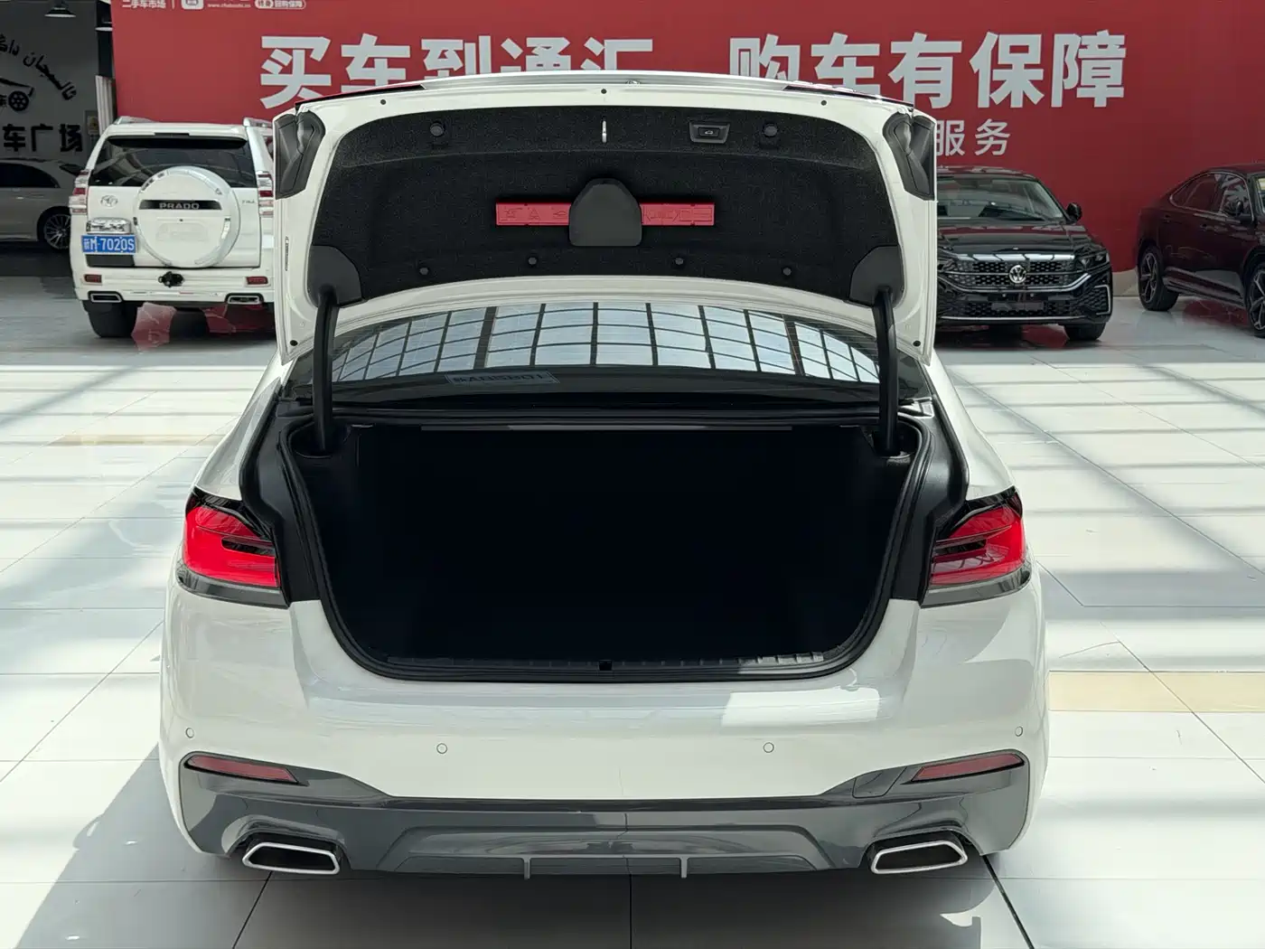 BMW 5 Series (Import) 2022 Model Second Facelift 525i M Sport Package фото 15