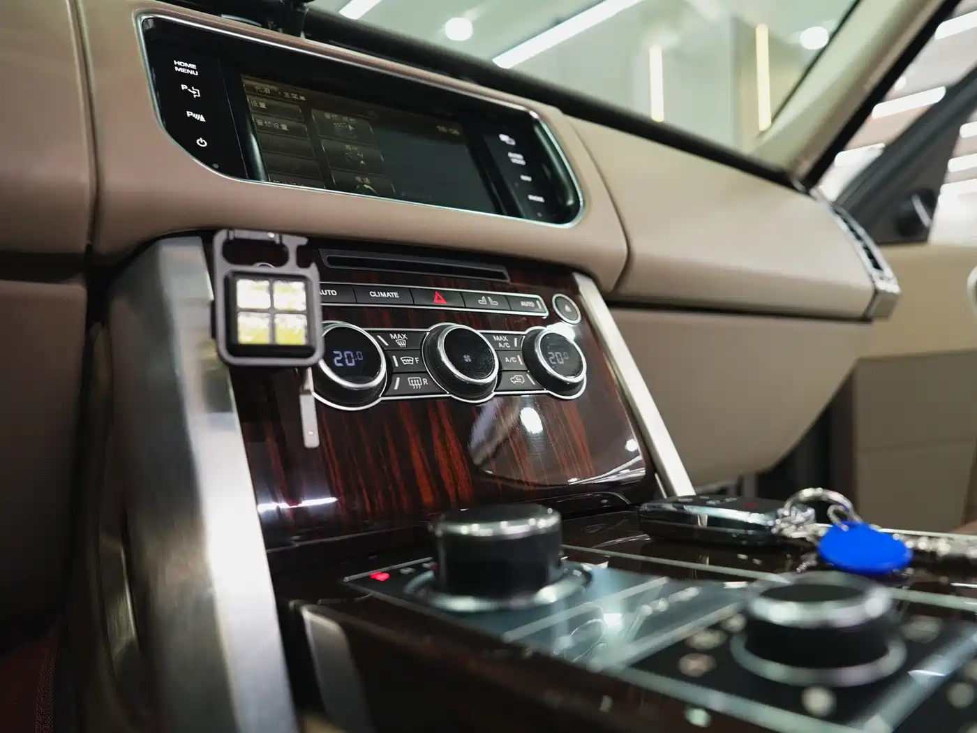 Land Rover Range Rover 2015 3.0 SC V6 Vogue фото 15