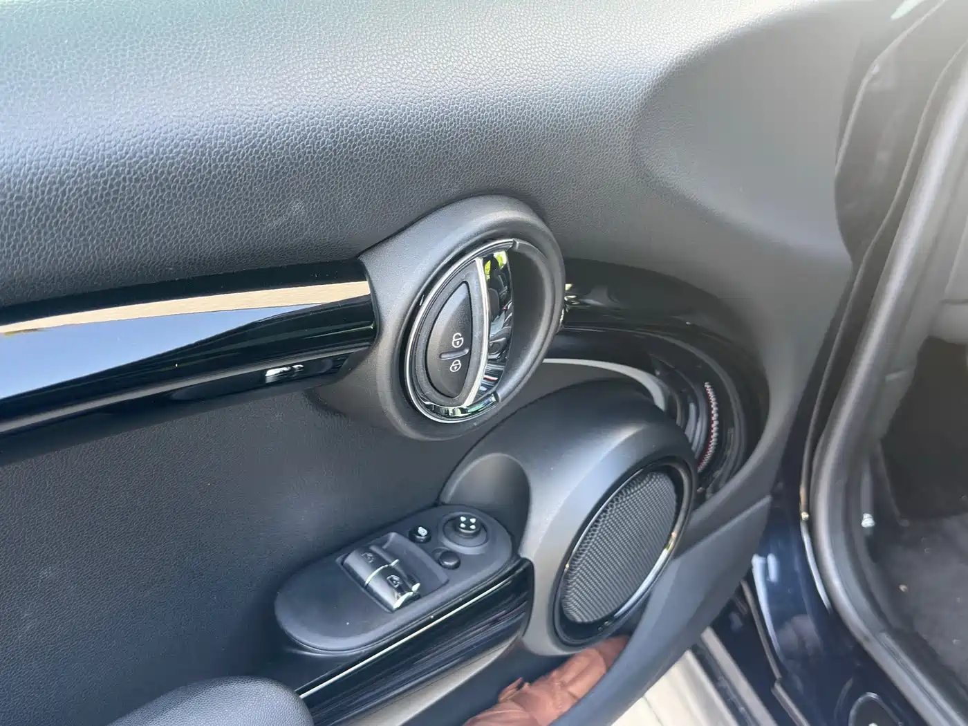 MINI 2022 1.5T COOPER Black Label Special Edition фото 12