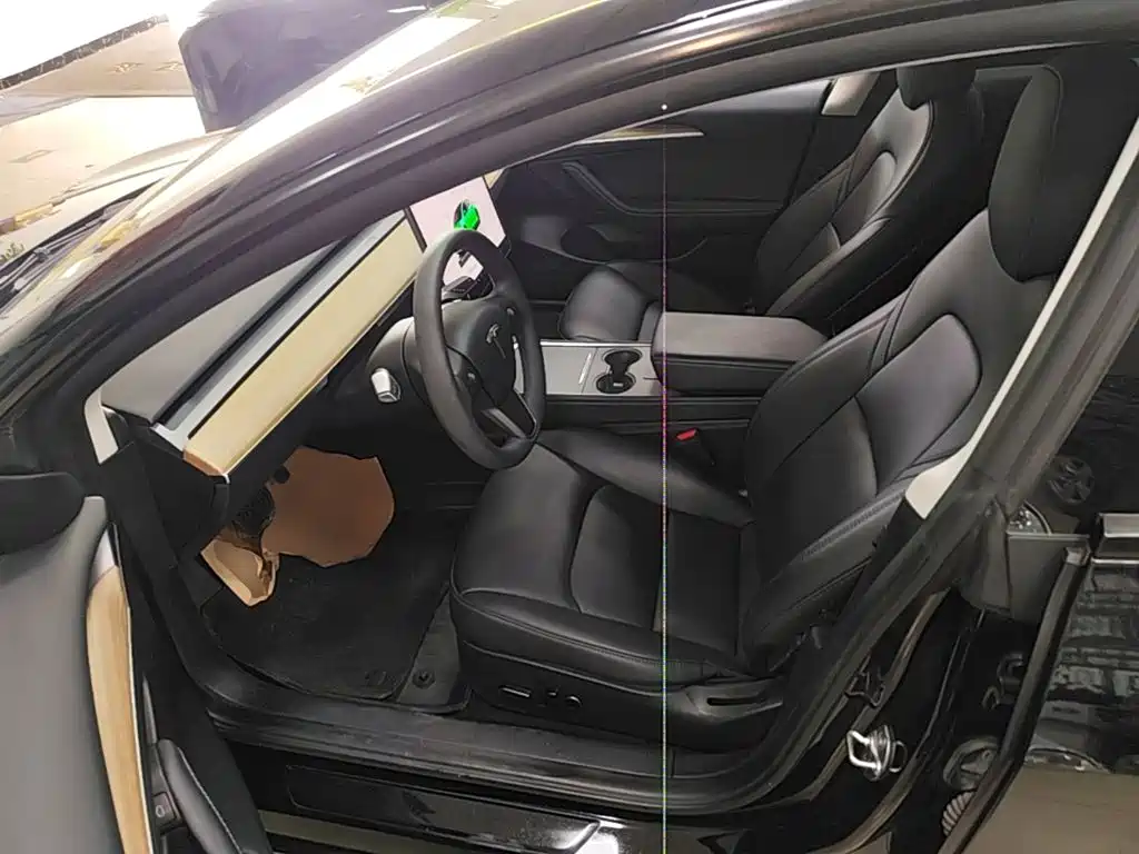 Фото 16 - Tesla Model 3