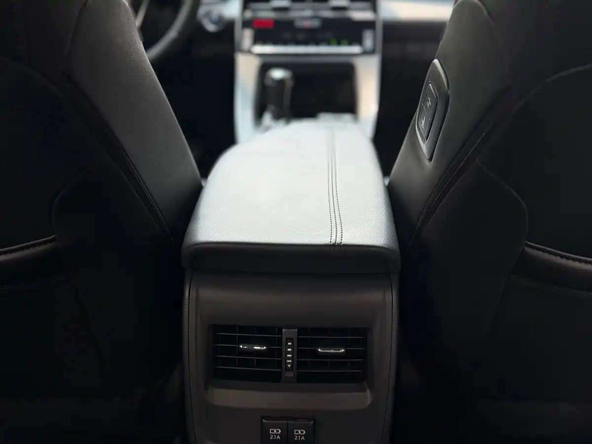 Toyota Avalon 2019 2.0L Luxury Edition (China VI) фото 10
