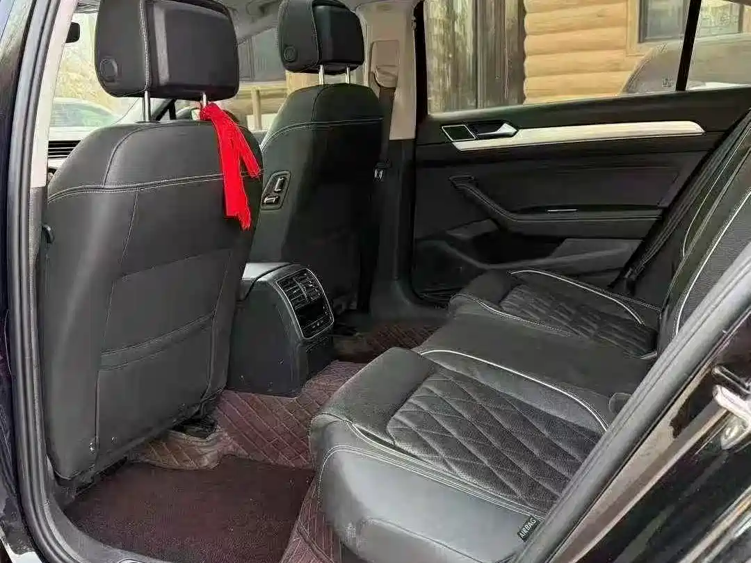 VOLKSWAGEN MAGOTAN GTE PLUG IN HYBRID