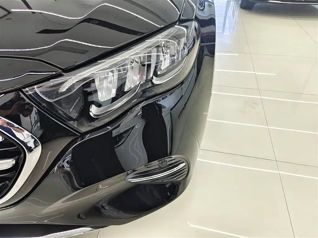 Mercedes-Benz E-Class 2024 E 260 L 4MATIC фото 7