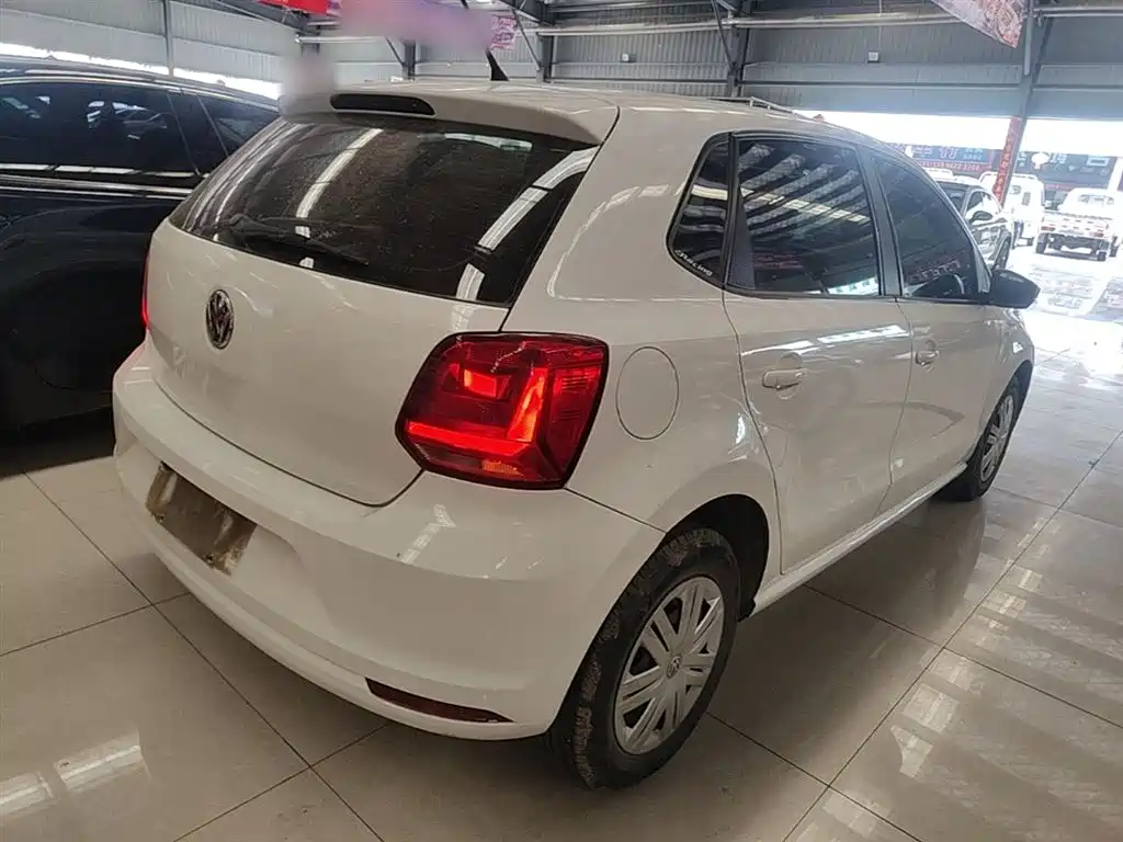 Volkswagen Polo 2016 1.4L Manual Trend фото 7
