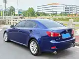 Фото 4 - Lexus IS