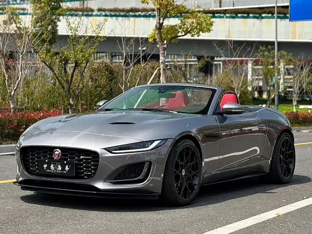 JAGUAR F TYPE