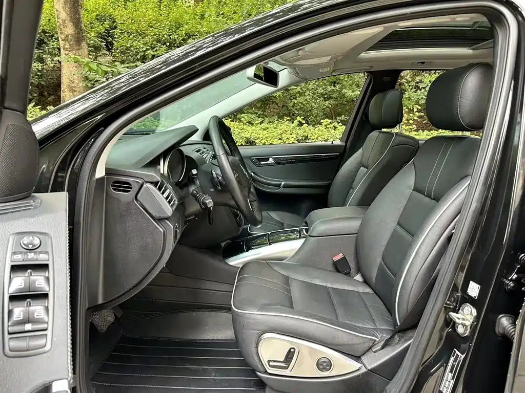 Mercedes-Benz R-Class 2017 R 320 4MATIC Business Collector's Edition фото 15