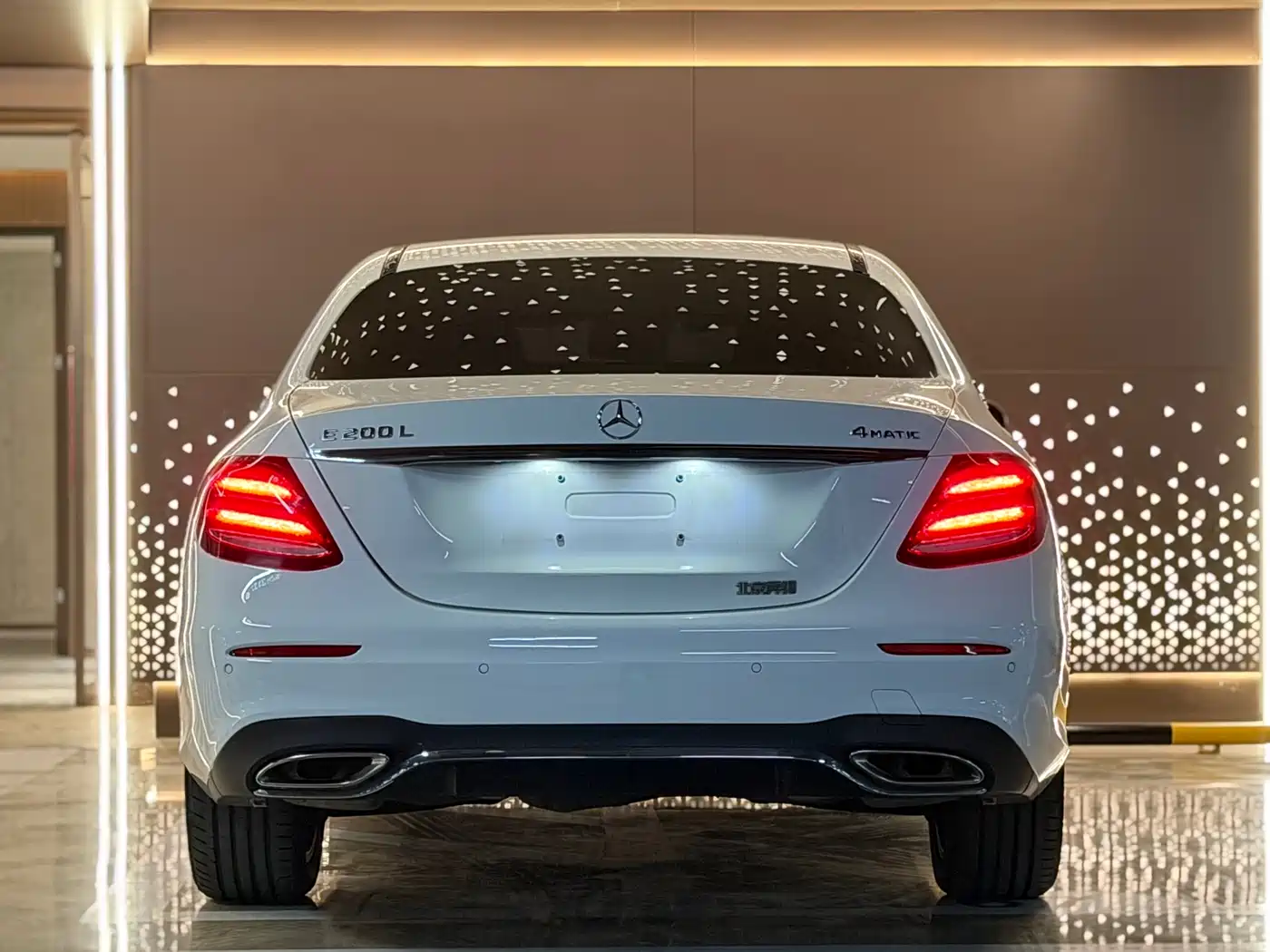 Mercedes-Benz E-Class 2017 E 200 L 4MATIC фото 5