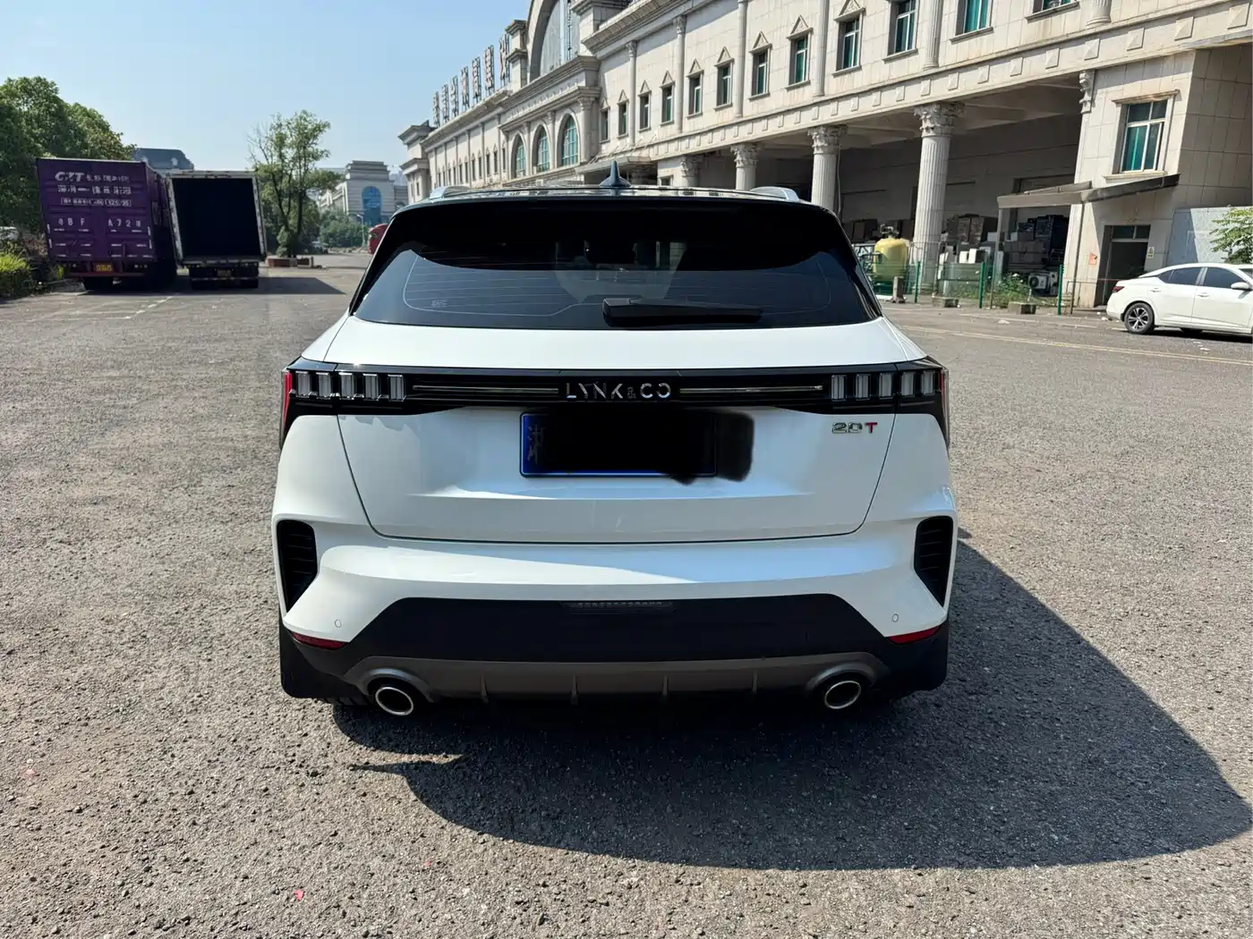 Lynk & Co 06 2020 1.5T Halo фото 8
