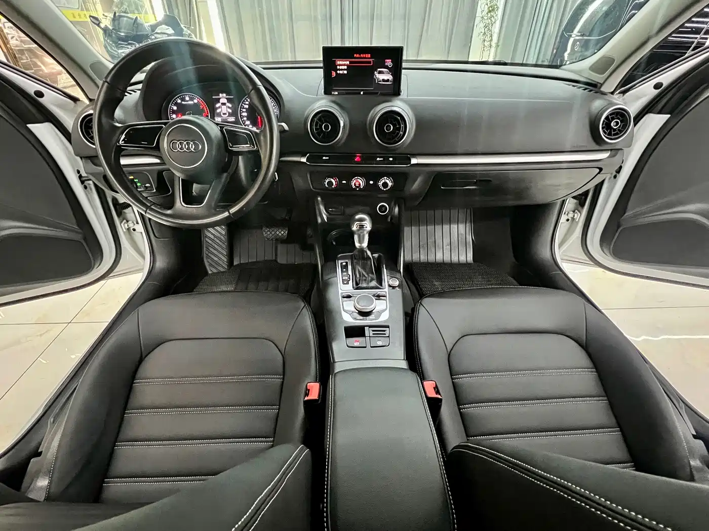 Audi A3 2017 Limousine 35 TFSI Progressive фото 15