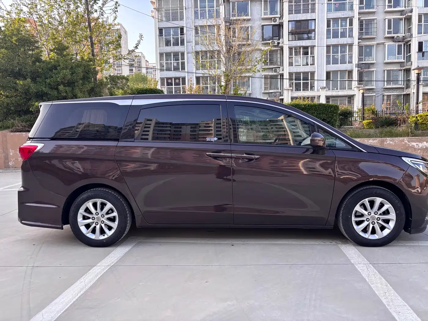 Buick GL8 2017 ES 28T Comfort Type China V фото 8