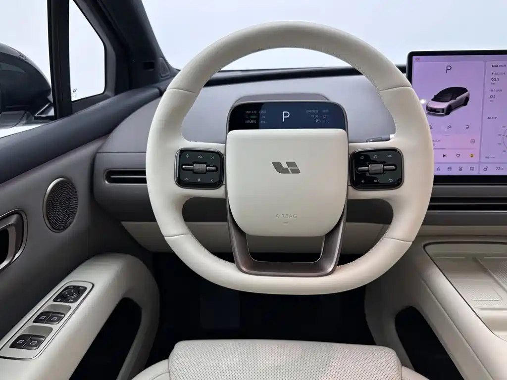 Li Auto i6 2026 2025 2WD Base Model