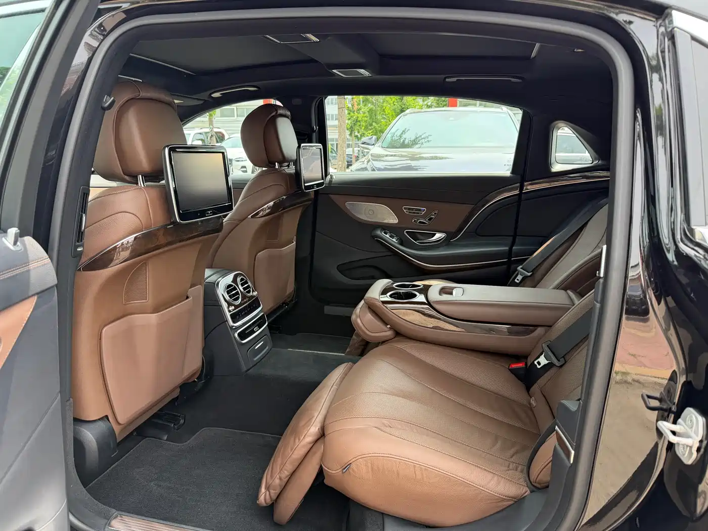 Mercedes-Benz Maybach S-Class 2016 S 400 4MATIC фото 6