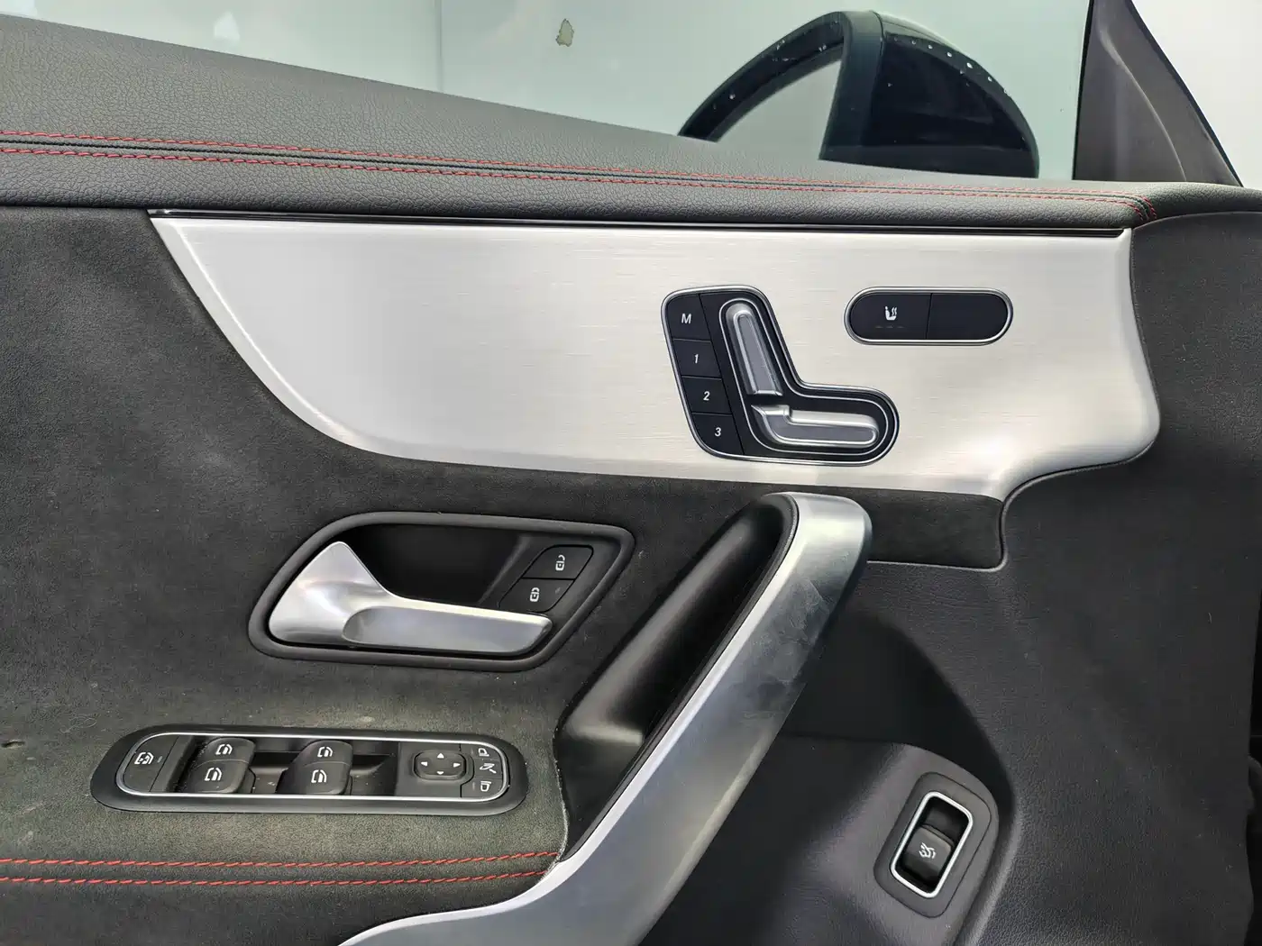 Mercedes-Benz CLA (Import) 2024 CLA 220 фото 18