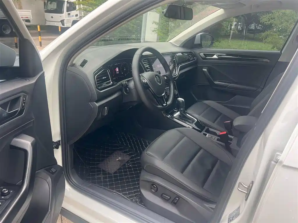 Volkswagen T-ROC 2021 280TSI DSG 2WD Luxury Connected фото 7