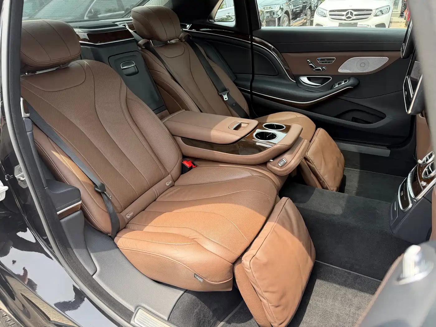 Mercedes-Benz Maybach S-Class 2016 S 400 4MATIC фото 13
