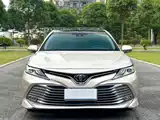 Фото 2 - Toyota Camry