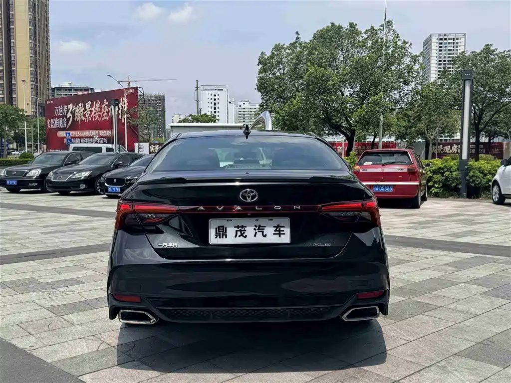Toyota Avalon 2019 2.0L XLE Premium Edition (China VI) фото 4