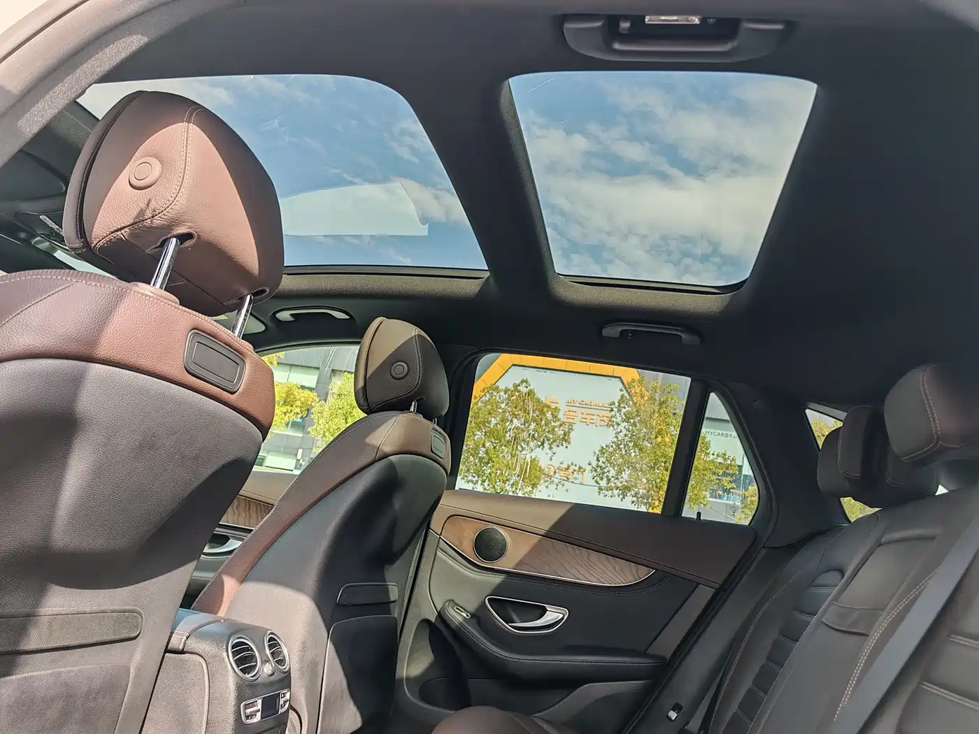 Mercedes-Benz GLC 2016 GLC 300 4MATIC Luxury фото 9