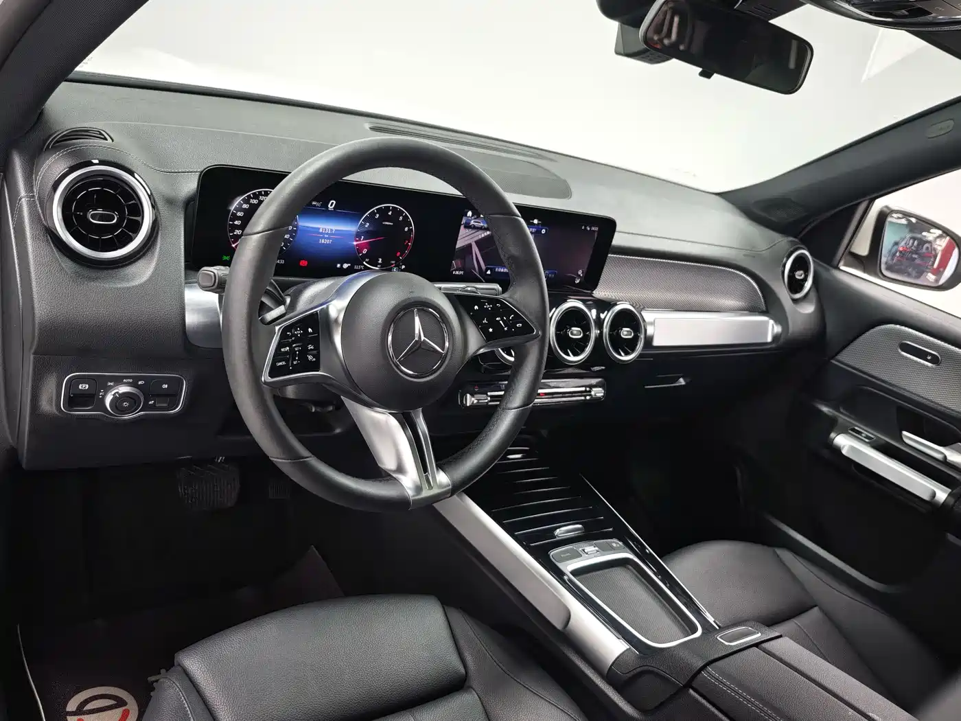 Mercedes-Benz GLB 2024 GLB 200 Dynamic фото 7