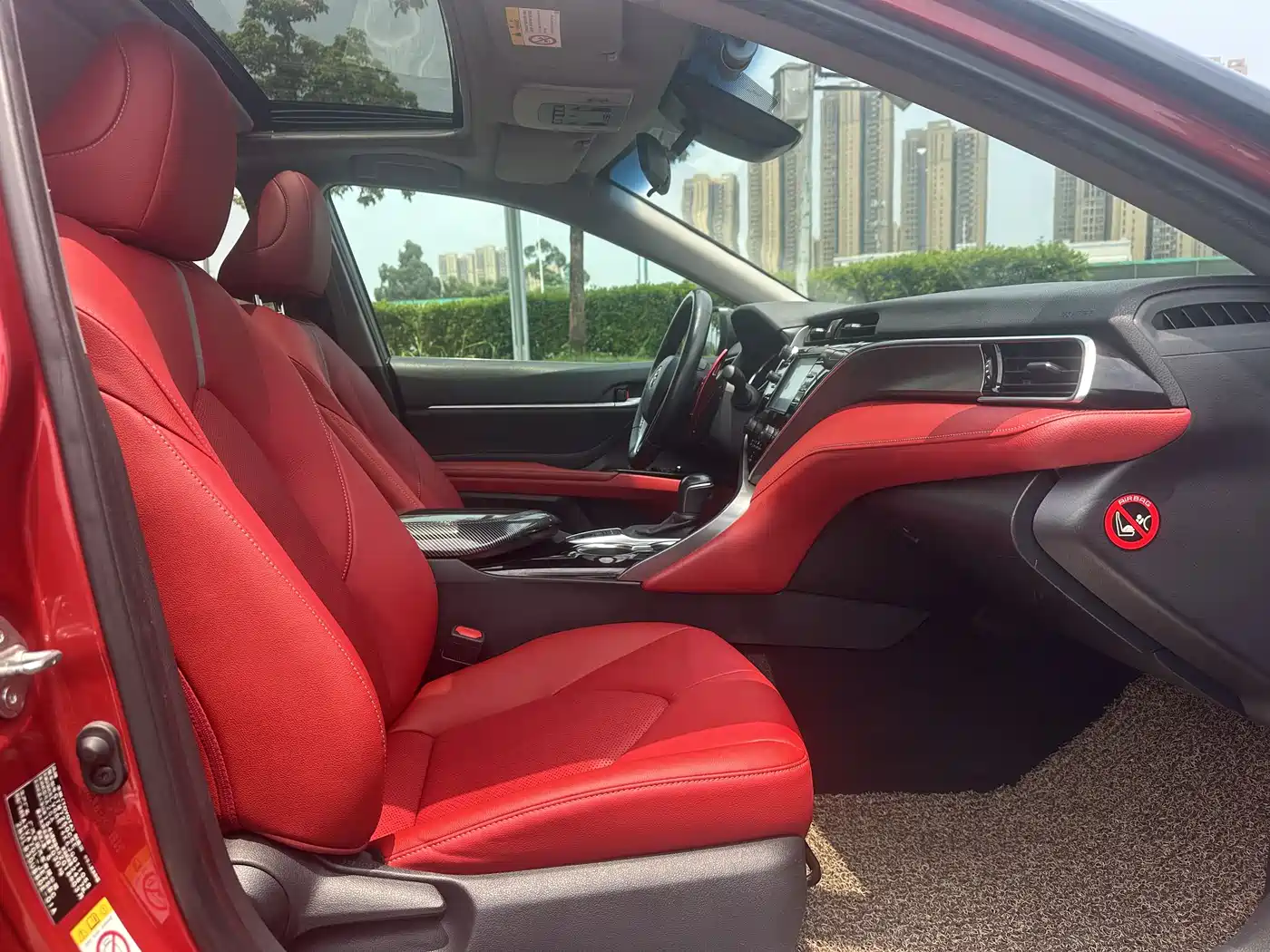 Toyota Camry 2018 2.5S Trend Edition фото 19