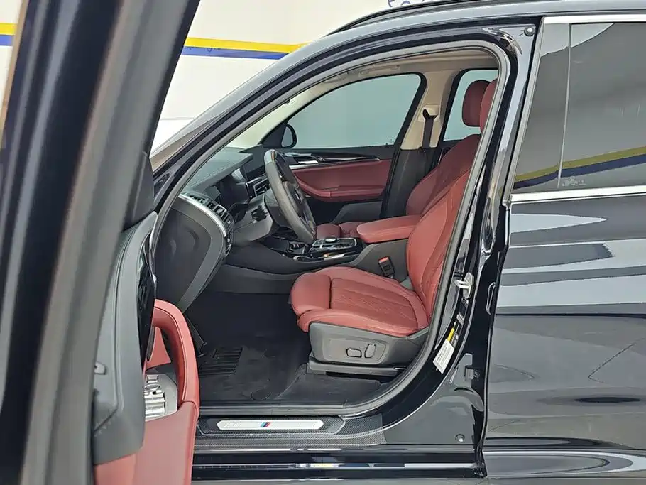 BMW iX3 2024 2023 Leading Type
