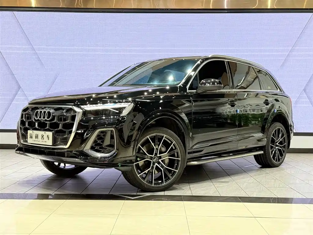 Audi Q7 2025 55 TFSI quattro S line Premium фото 5
