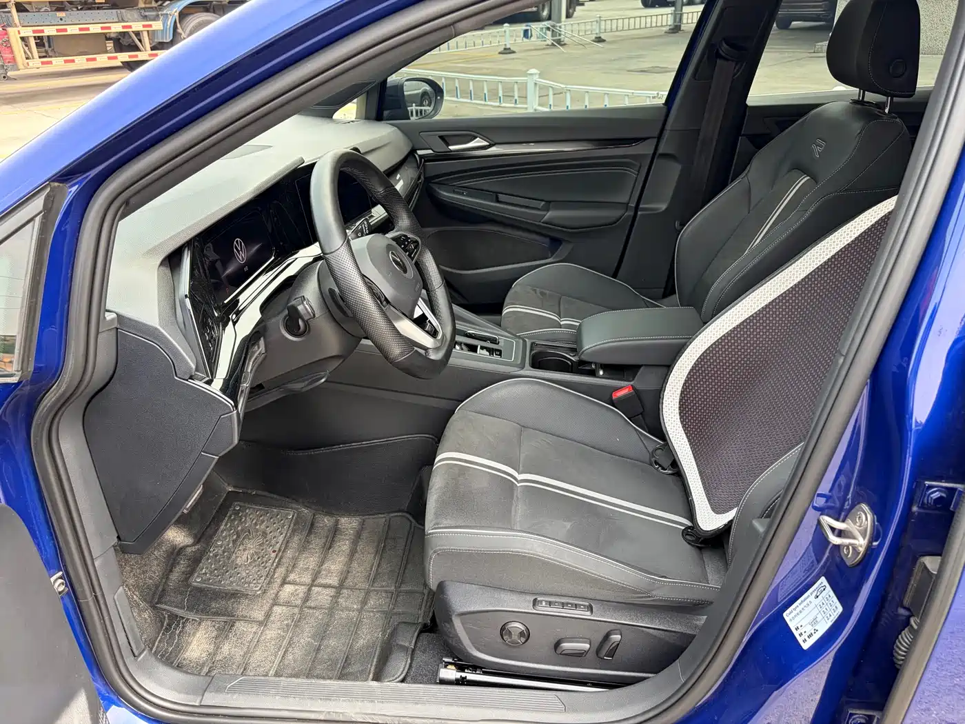 Volkswagen Golf 2021 280TSI DSG R-Line фото 4