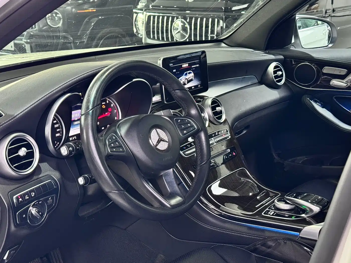 Mercedes-Benz GLC 2017 GLC 260 4MATIC Luxury фото 6